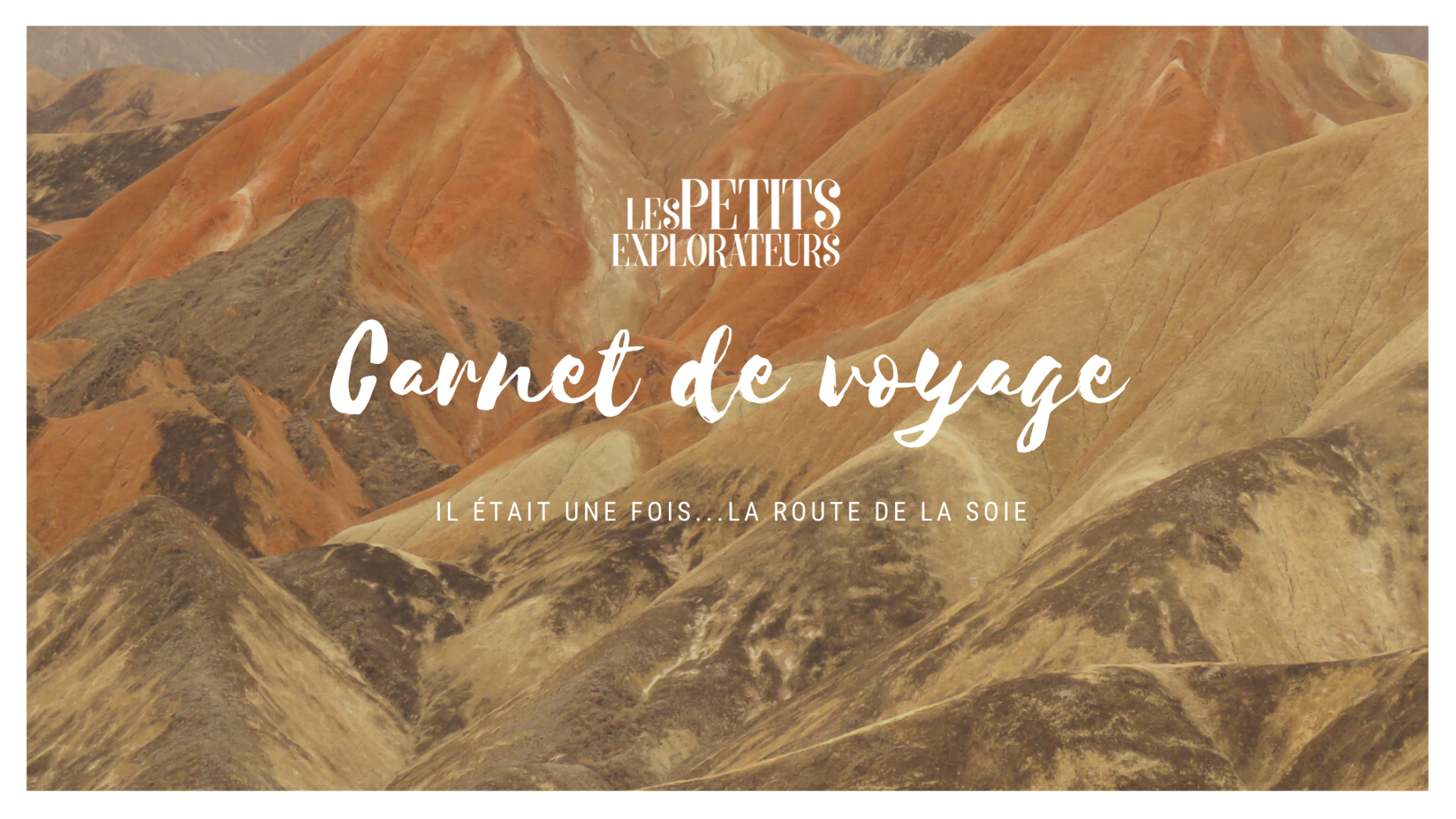 Les Petits Explorateurs est une initiative du Petit Théâtre et de son ancien président Charles Cloutier qui donne l’opportunité aux voyageurs et aux aventuriers de Rouyn-Noranda et de l’Abitibi-Témiscamingue, de venir partager leurs expériences de voyage. À travers le bogue du Petit Théâtre nous permettons aux voyageurs de compléter leur présentation avec un texte de la forme qu”ils souhaitent.