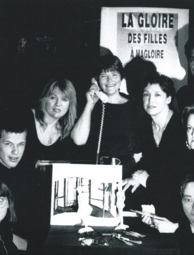 La gloire des filles à Magloire, scandale au village